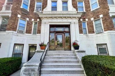 1669 Commonwealth Ave #3 1