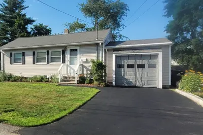 33 Markham Cir 1