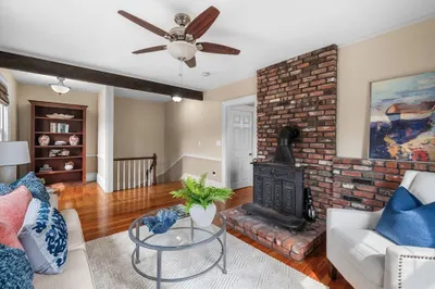 1 Maverick St #2 1