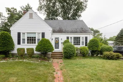 79 Plymouth Ave 1