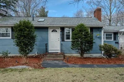 46 Burnham Rd