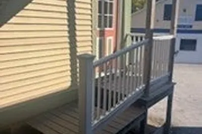 44 Elm St #2