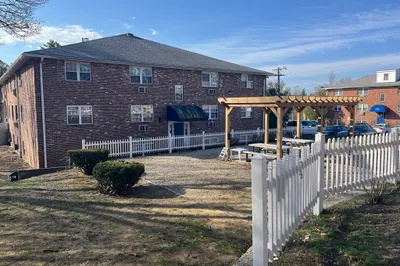 234 Low Street #21 1