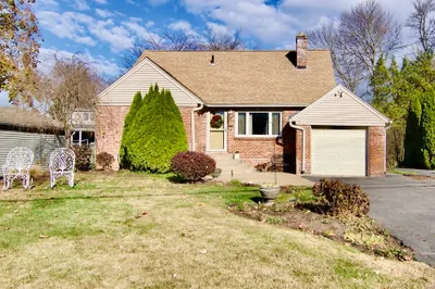 123 Maple St 1