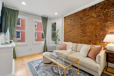 34-36 Grove St #4