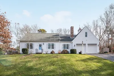 66 Longfellow Dr 1