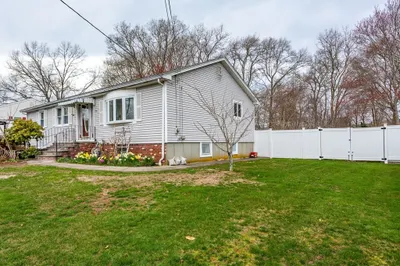 278 W Mccabe St