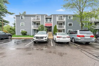 2 Post Oak Ln #2