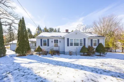 279 S Main St