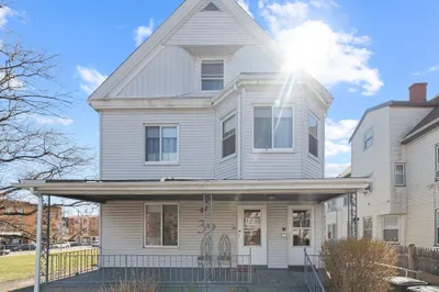 39 Gaston St
