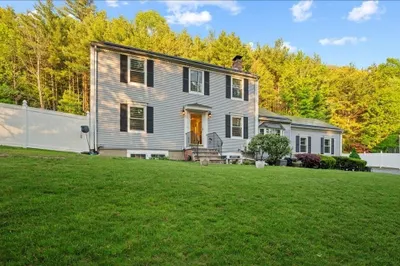188 Parkerville Rd 1