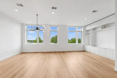 170 West Broadway #403