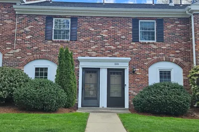 1007 Windsor Dr #1007 1