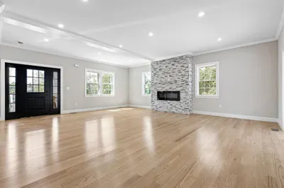 53 Louis St 1