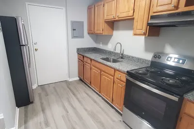 760 Cummins Highway #28