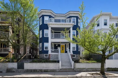 33 Rosemont St #A 1