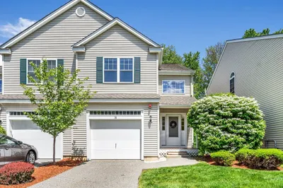 38 Karopulios Dr #38