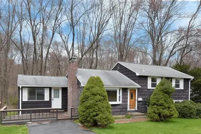 42 Harrington Road