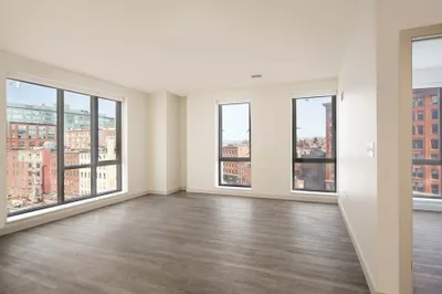 1 Canal St #525