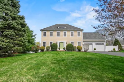 12 Peach Tree Drive 1