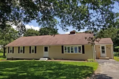 7 Follette St 1