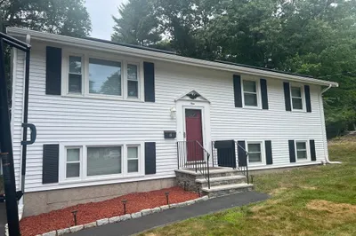 9 Spring Ln