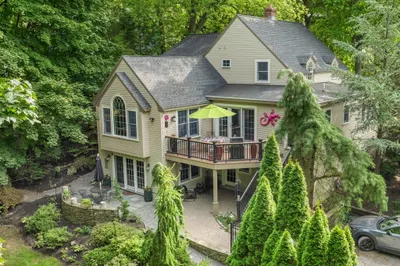 118 Forest Street 1