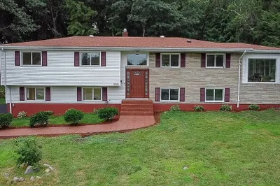 115 Hollingsworth Rd