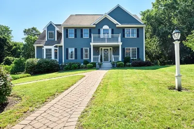 5 Whitcomb Way 1