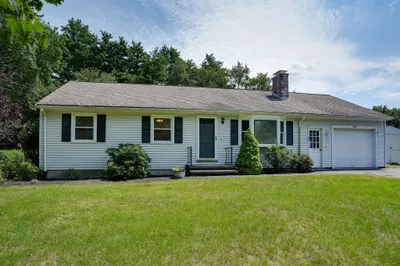 15 Burbank Ln 1