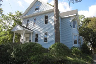 221 Arlington Street 1