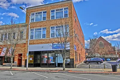 25 High Street #204 1