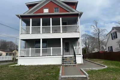 118 Longwood Ave #3