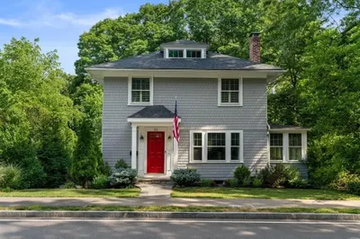 23 Glen Rd 1