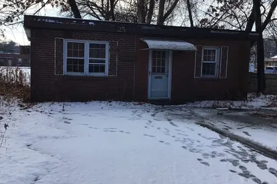 25 Shopping Ct