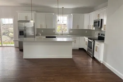 34 Modoc St 1
