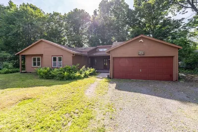 499 Hadley Rd 1
