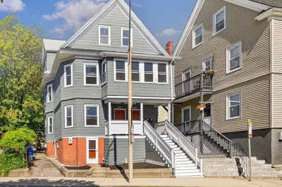 471 Medford St #1