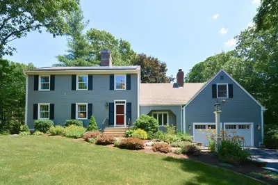 32 Rockwood Dr