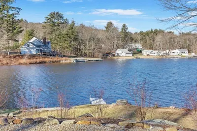 4 Grove Point Rd 1