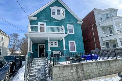 91 Whitfield St