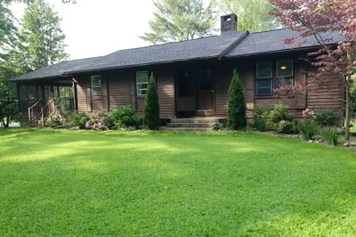 907 Western Ave
