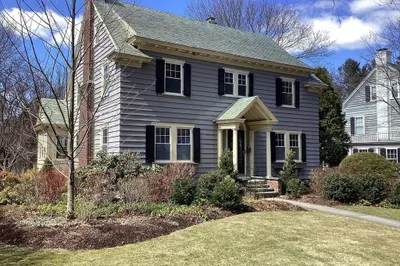 55 Beechmont St 1