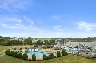200 Cove Way #409 1