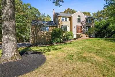 27 Sylvan Lane 1