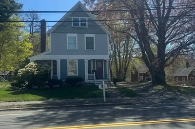 89 Main St
