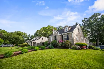 51 Higgins Road 1