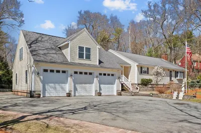 31 Country Rd