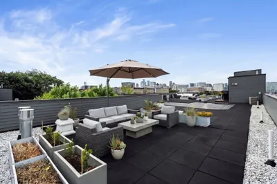 537 E 1st Street #6 1