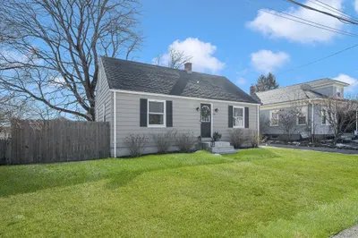 39 Homestead Ave 1